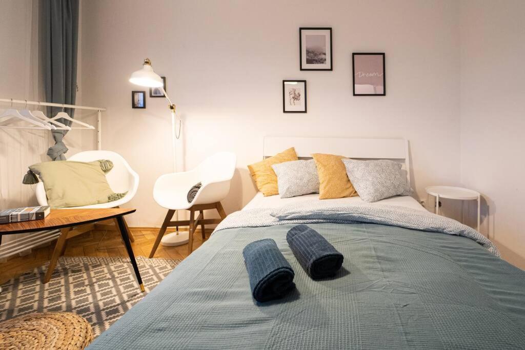 Апартаменты Mini Studio In Masaryk Quarter - Брно Экстерьер фото